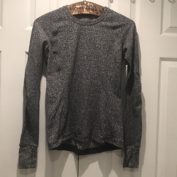 lululemon athletica Tops - Lululemon size 6 pullover black/white